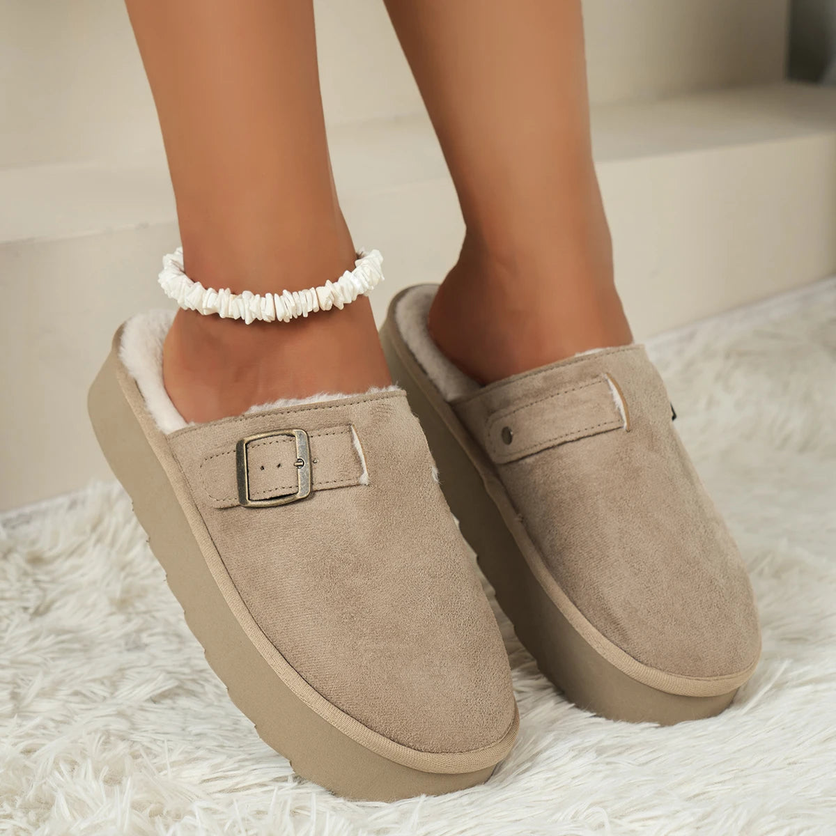Women's Fashionable and Comfortable Thick-Soled Outdoor Commuting Indoor Warm Home Slippers for Autumn and Winter